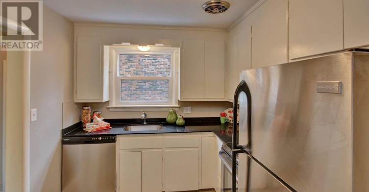 196 Emery Street E, London, ON, N6C 2E2 - 9