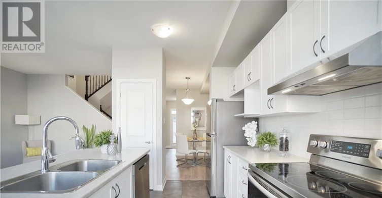 217 Geyser Place, Ottawa, ON, K2J 6P1 - 11