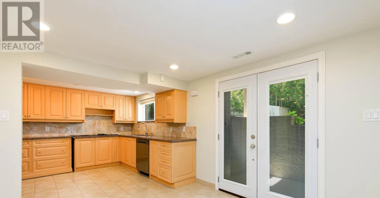 LOWER-195 Grove Street E, Barrie, ON, L4M 2P8 - 4