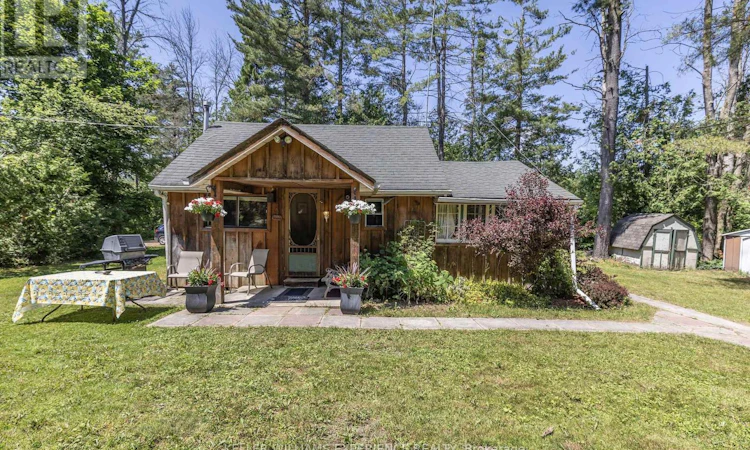 10 Simcoe Road