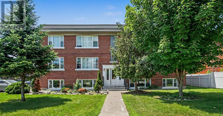 2-726 Edison Avenue, Ottawa, ON, K2A 1W1