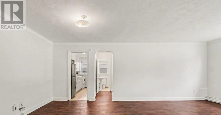 2-726 Edison Avenue, Ottawa, ON, K2A 1W1 - 2