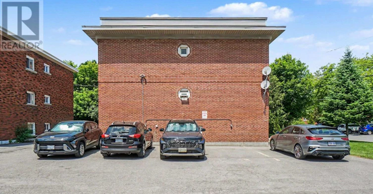 2-726 Edison Avenue, Ottawa, ON, K2A 1W1 - 13