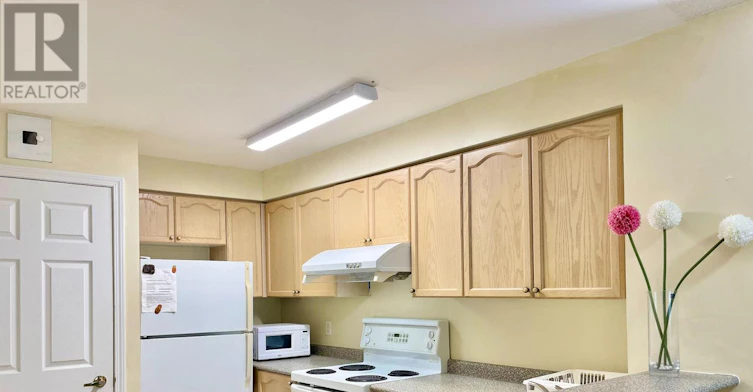201-28 Olive Avenue, Toronto, ON, M2N 7E6 - 7