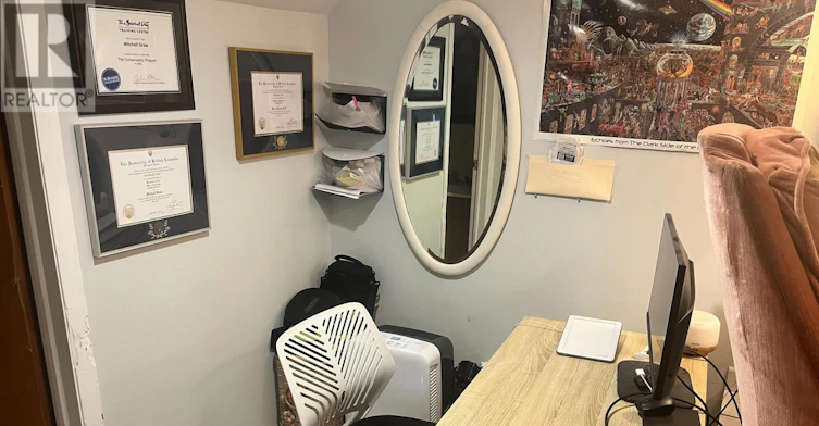 LOWER-926 College Street, Toronto, ON, M6H 1A4 - 6