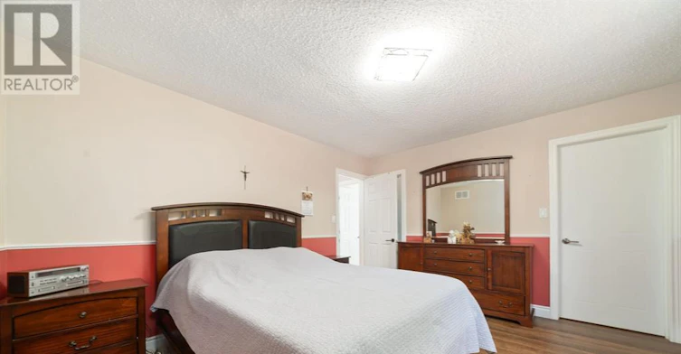 2 Marchmont Place, Belleville, ON, K8P 5E4 - 16