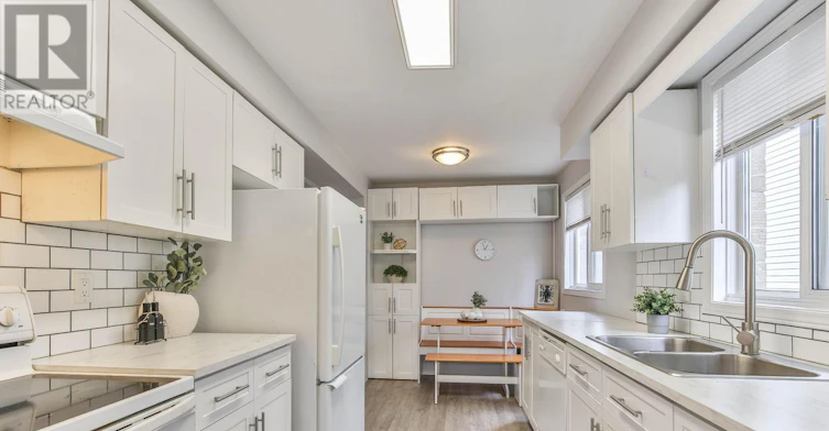 952 Thistledown Way, London, ON, N6G 4Z6 - 7