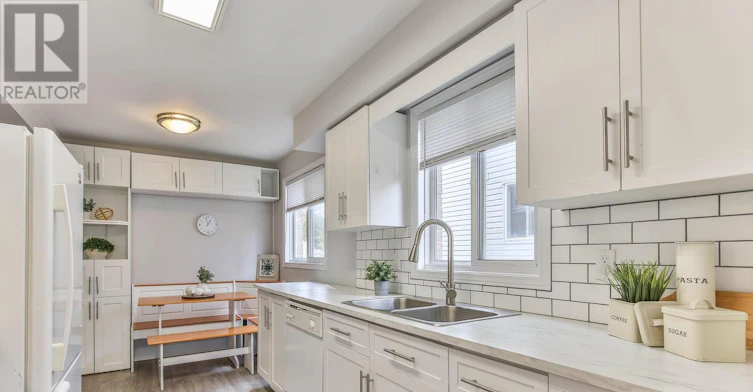 952 Thistledown Way, London, ON, N6G 4Z6 - 9