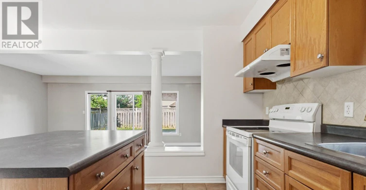 837 Capulet Lane, London, ON, N6H 5V2 - 12