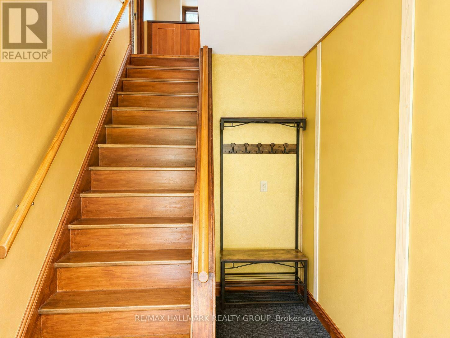 3565 Albion Road, Ottawa, ON, K1T 1A2 - 2