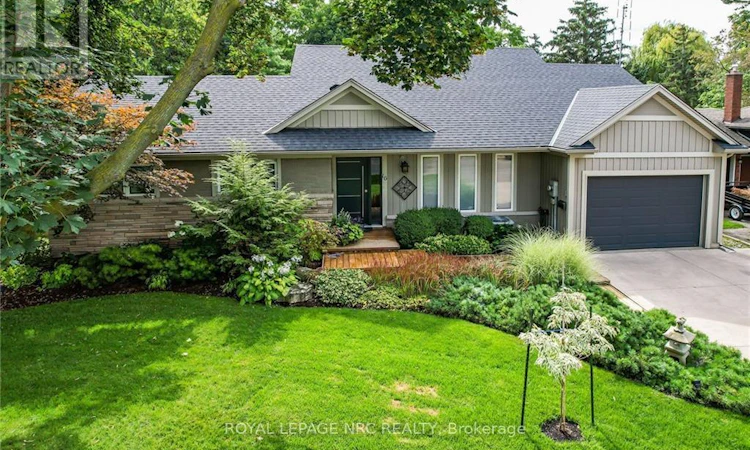 16 Spring Garden Boulevard