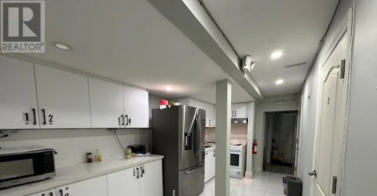 102-206 Carlton Street, Toronto, ON, M5A 2L1 - 2