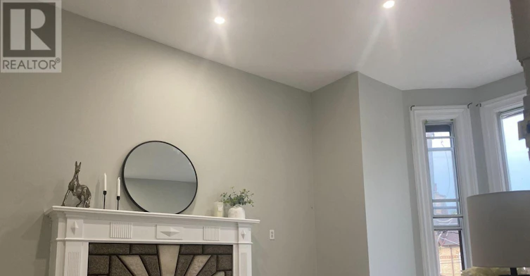 202-206 Carlton Street, Toronto, ON, M5A 2L1 - 4