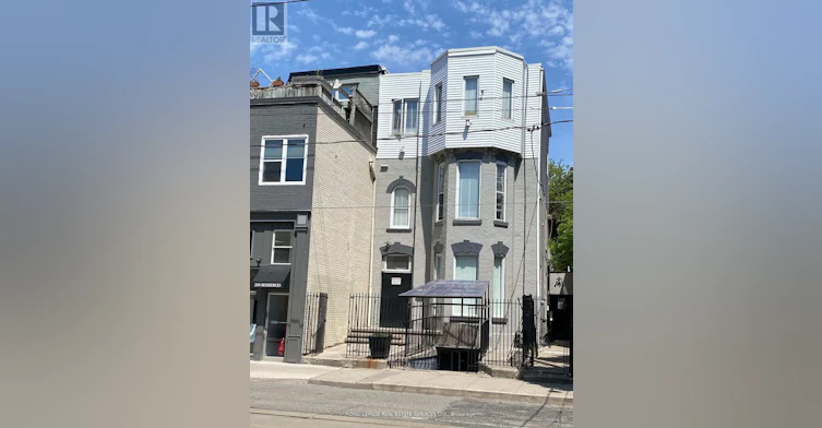 202-206 Carlton Street, Toronto, ON, M5A 2L1