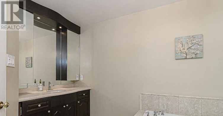 209 Bassett Boulevard, Whitby, ON, L1R 1S4 - 31