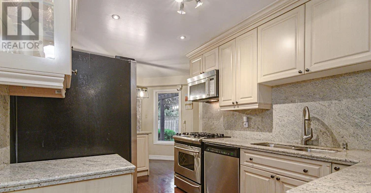 209 Bassett Boulevard, Whitby, ON, L1R 1S4 - 18