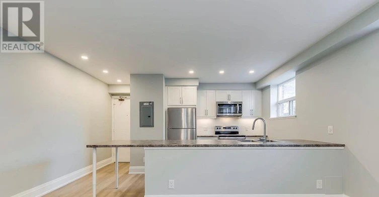 2-320 Lakeshore Road, Mississauga, ON, L5H 1G8 - 9