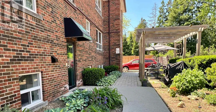 2-320 Lakeshore Road, Mississauga, ON, L5H 1G8 - 18
