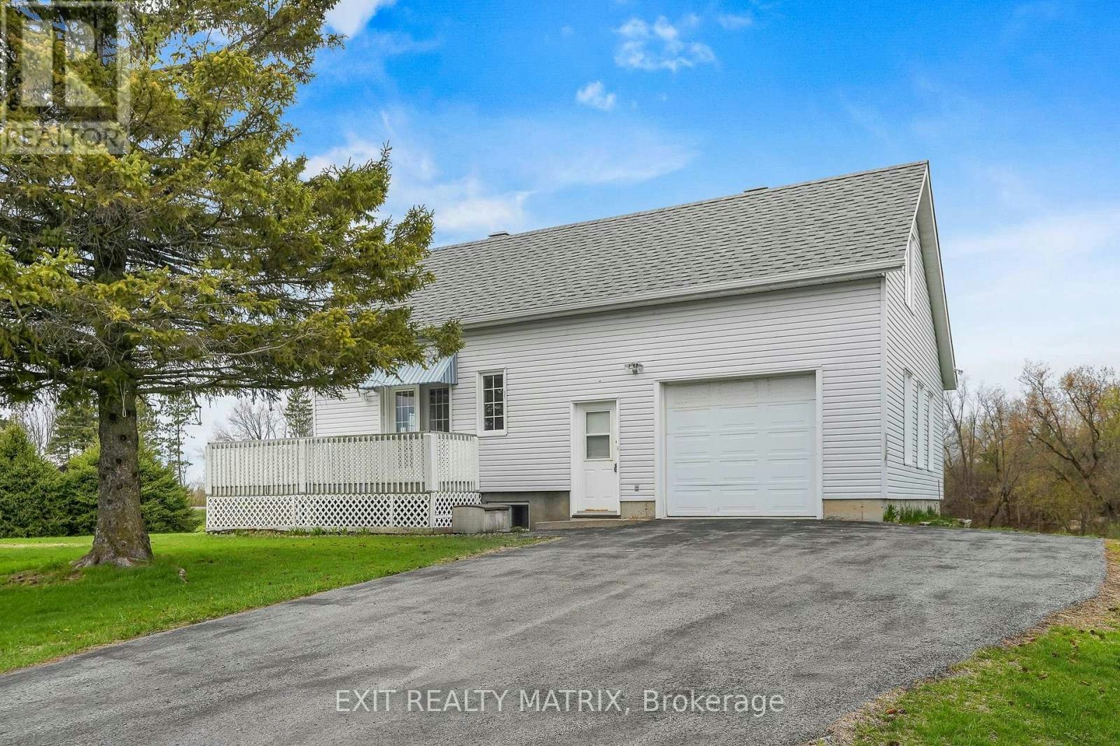 17 Dubois Street, Hawkesbury, ON, K0B 1K0