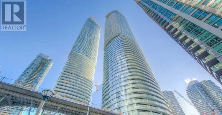 5402-14 York Street, Toronto, ON, M5J 2Z2