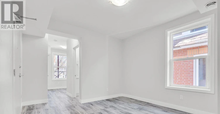 3-261 Somerset Street E, Ottawa, ON, K1N 6V5 - 5