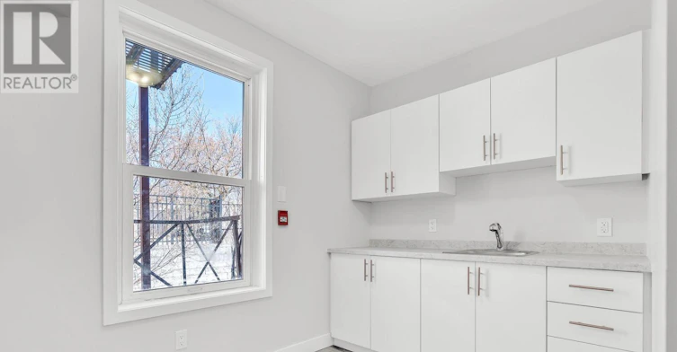 3-261 Somerset Street E, Ottawa, ON, K1N 6V5 - 10