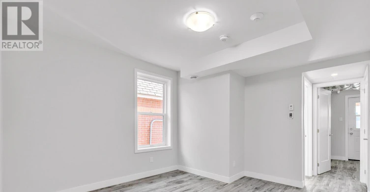 3-261 Somerset Street E, Ottawa, ON, K1N 6V5 - 4