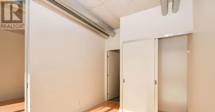523-349 Mcleod Street, Ottawa, ON, K2P 0S1 - 17