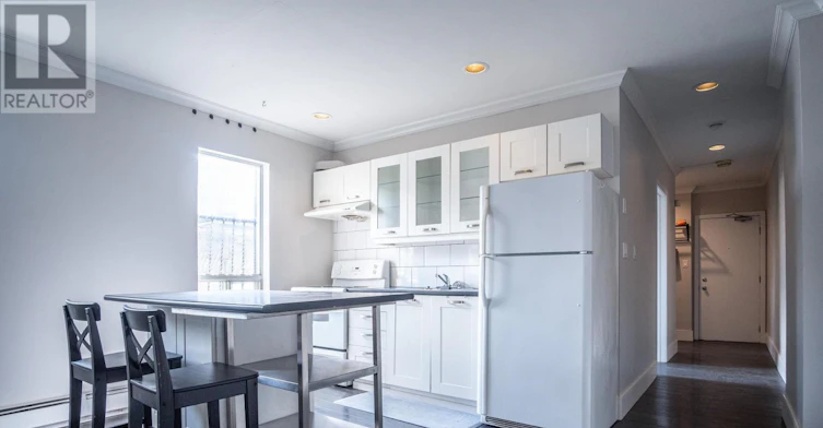 2-636 Danforth Avenue, Toronto, ON, M4K 1R2 - 9