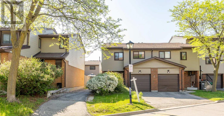 31 Carleton Place, Brampton, ON, L6T 3Z4