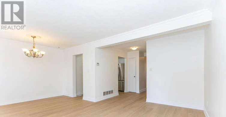 31 Carleton Place, Brampton, ON, L6T 3Z4 - 3
