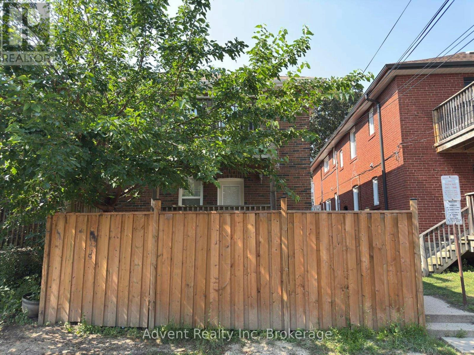 MAIN FLOOR-63 Burnaby Boulevard, Toronto, ON, M5N 1G3 - 14