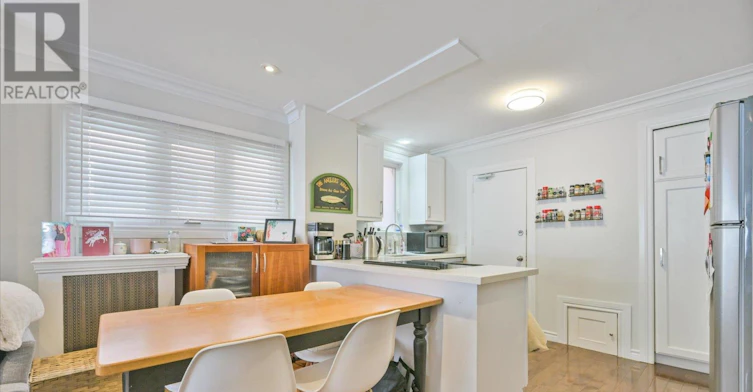 MAIN FLOOR-63 Burnaby Boulevard, Toronto, ON, M5N 1G3 - 5