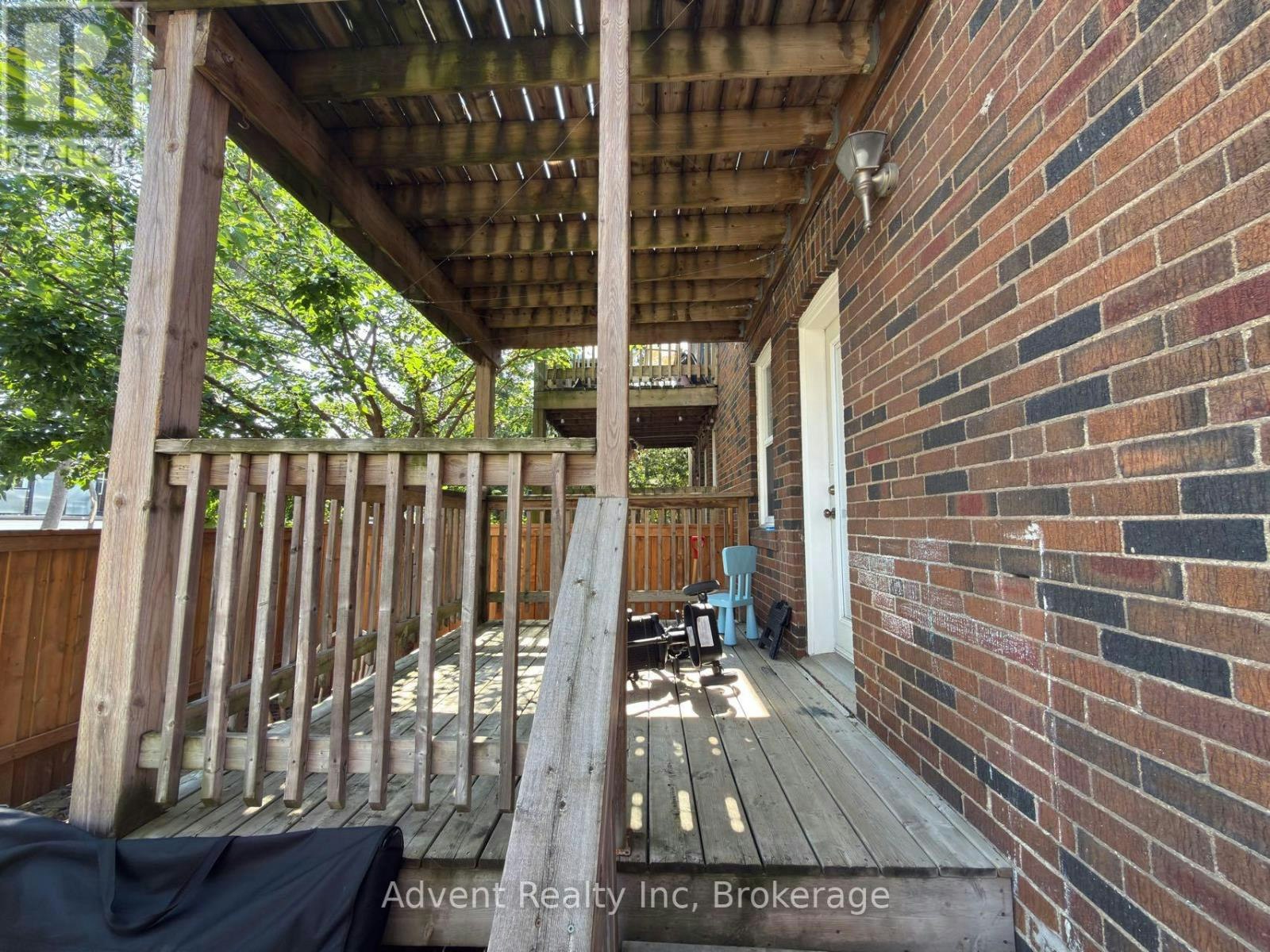 MAIN FLOOR-63 Burnaby Boulevard, Toronto, ON, M5N 1G3 - 15
