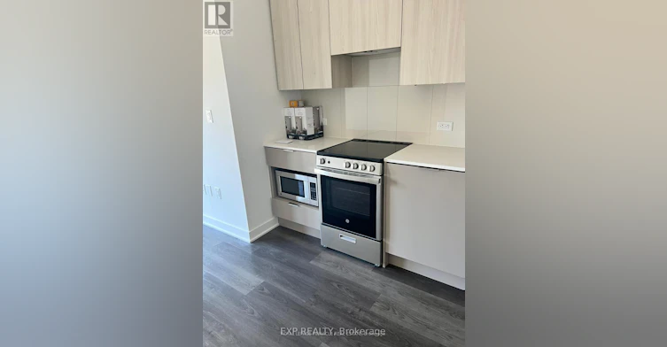 525-3900 Confederation Parkway, Mississauga, ON, L5B 0K7 - 11