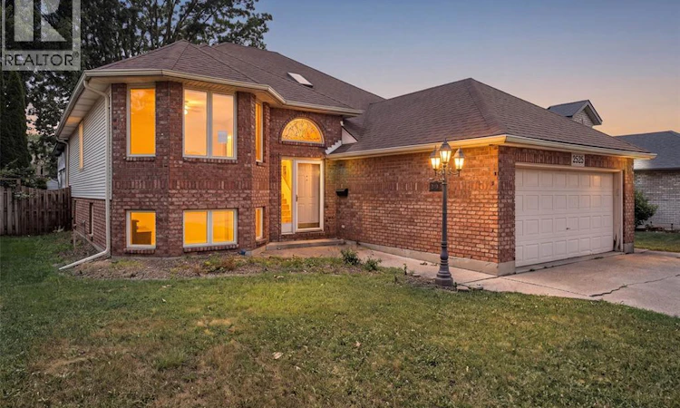 2525 Strawberry Drive