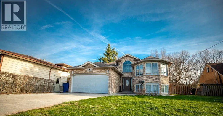 LOWER-569 Cabana, Windsor, ON, N9G 1A5