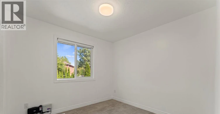 3316 Kenilworth, Windsor, ON, N9E 4R3 - 16
