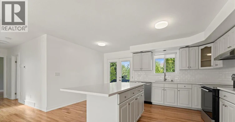 3316 Kenilworth, Windsor, ON, N9E 4R3 - 12