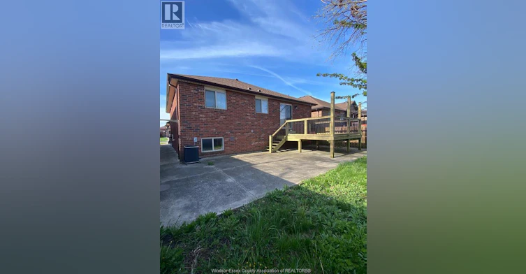 4518 Helsinki Crescent, Windsor, ON, N9G 0A6 - 5