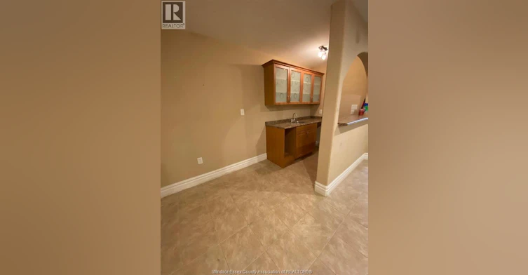 4518 Helsinki Crescent, Windsor, ON, N9G 0A6 - 8