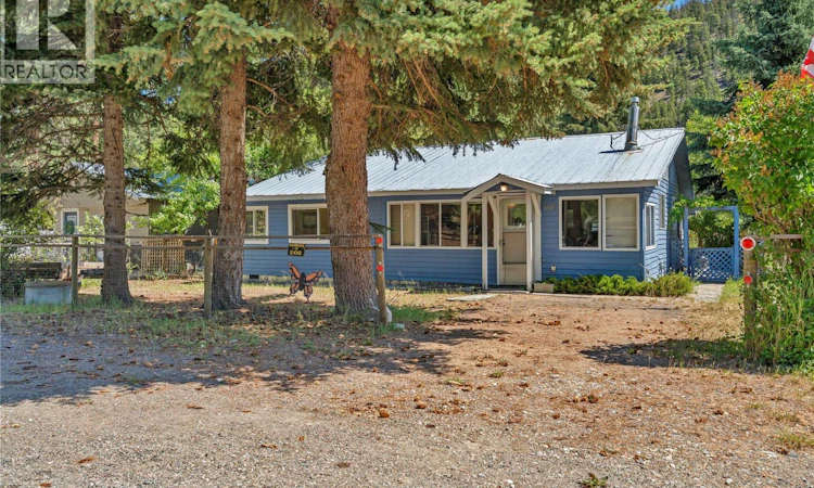 2637 Otter Avenue