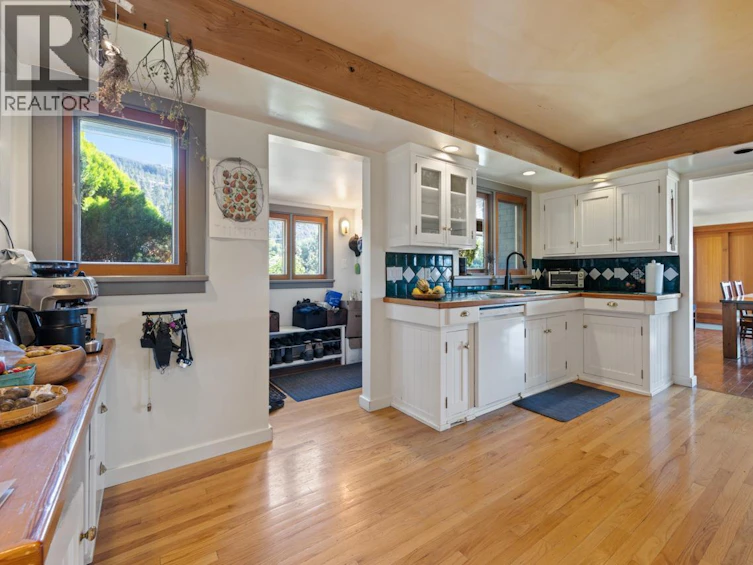 4320 Gulch Road, Naramata, BC, V0H 1N0 - 17