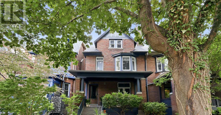 33 Albany Avenue, Toronto, ON, M5R 3C2