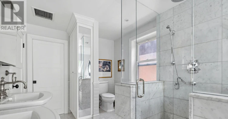 33 Albany Avenue, Toronto, ON, M5R 3C2 - 37