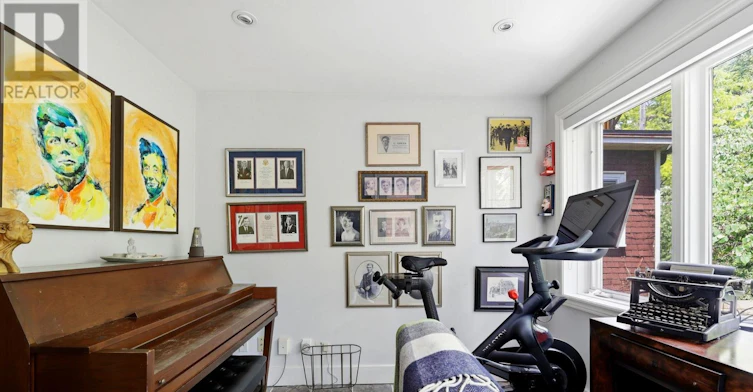 33 Albany Avenue, Toronto, ON, M5R 3C2 - 25