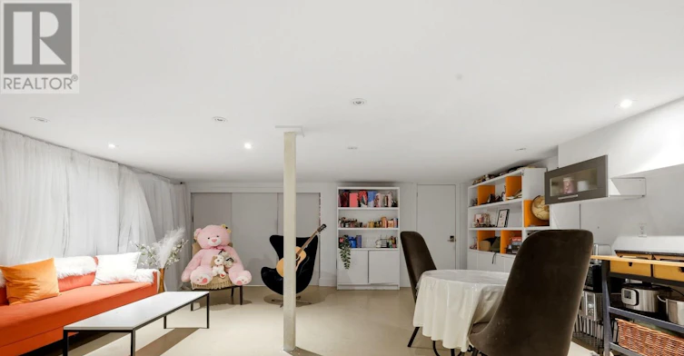 33 Albany Avenue, Toronto, ON, M5R 3C2 - 42