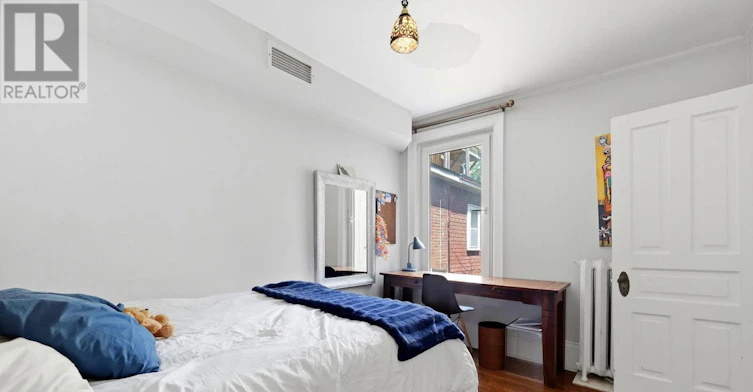 33 Albany Avenue, Toronto, ON, M5R 3C2 - 31