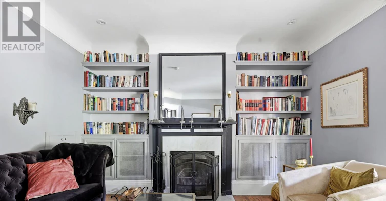 33 Albany Avenue, Toronto, ON, M5R 3C2 - 4