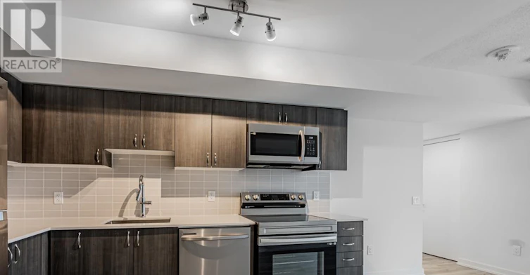 215-1455 Celebration Drive, Pickering, ON, L1W 0C3 - 4